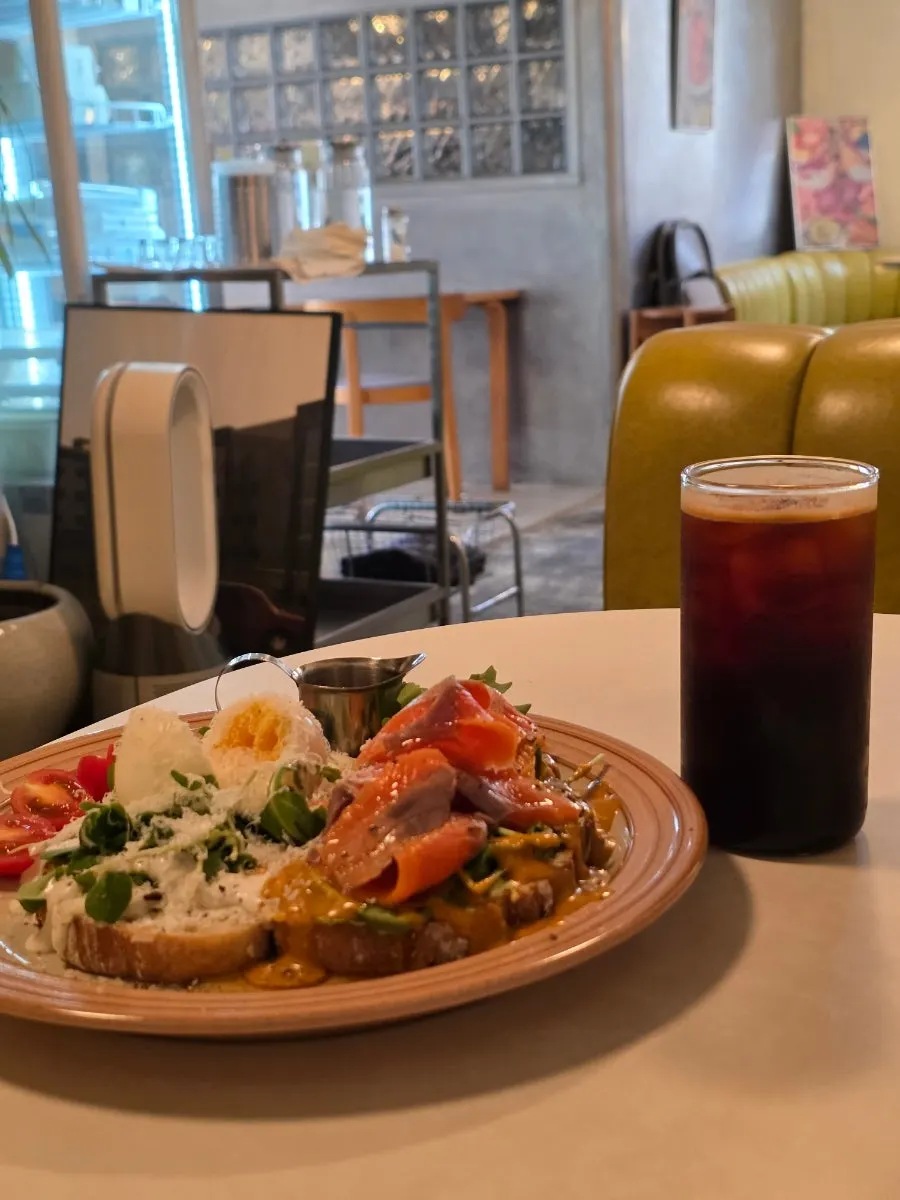Ambiance shot of Jam Jam café in Yeonnam-dong