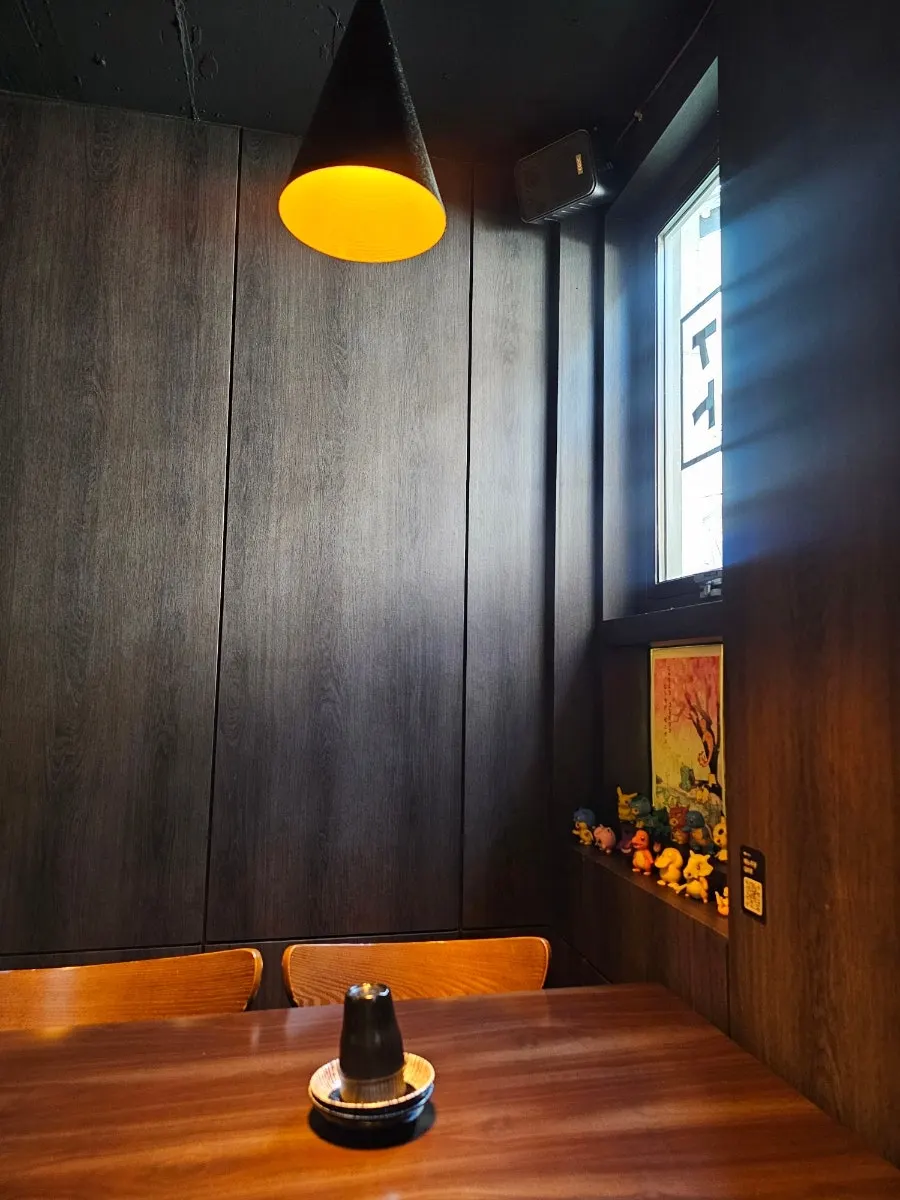 Izakaya atmosphere at Gusa Yeonnam