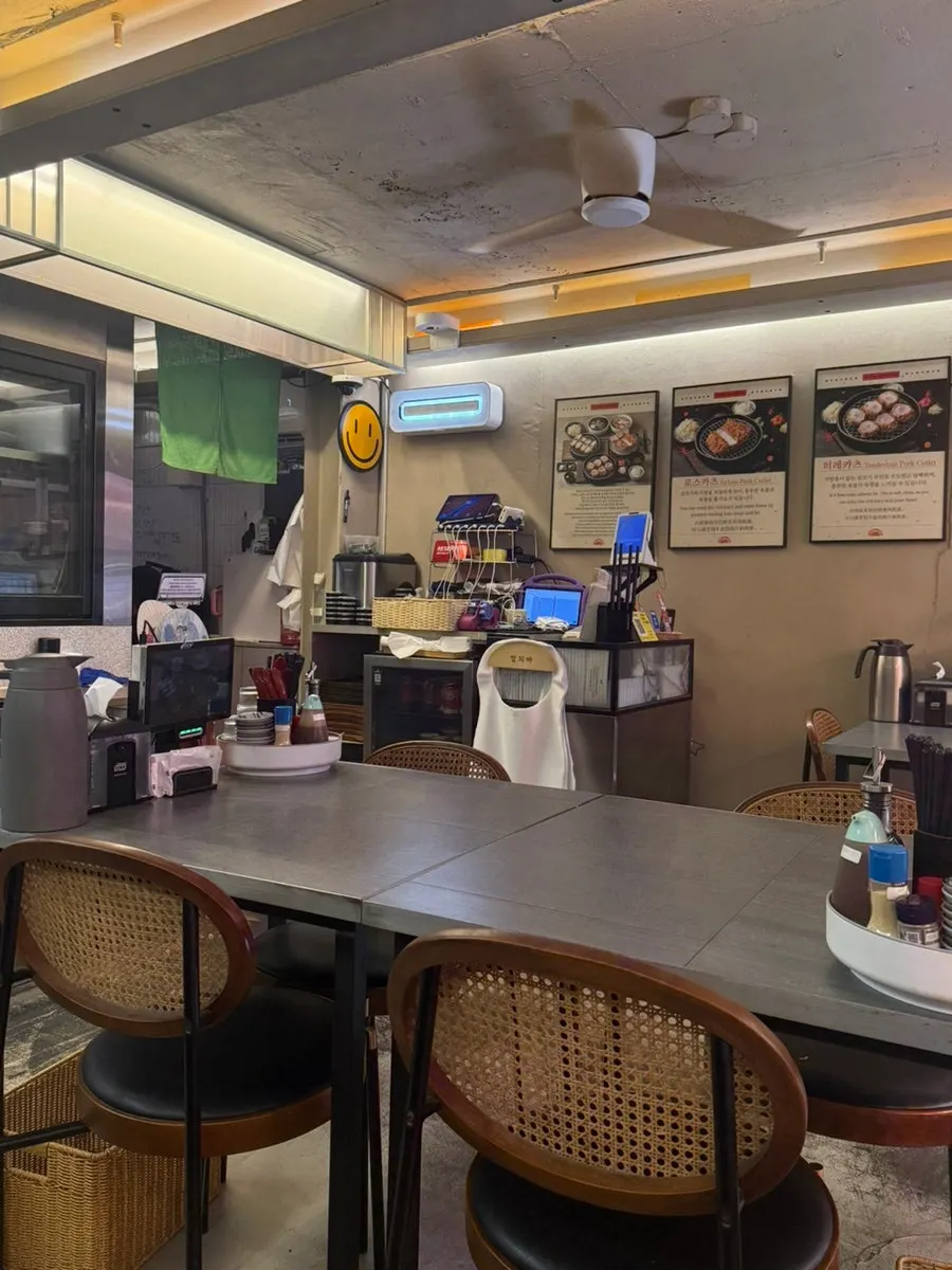 Two-person and group seating at Katsu Monster Yeonnam Main Branch