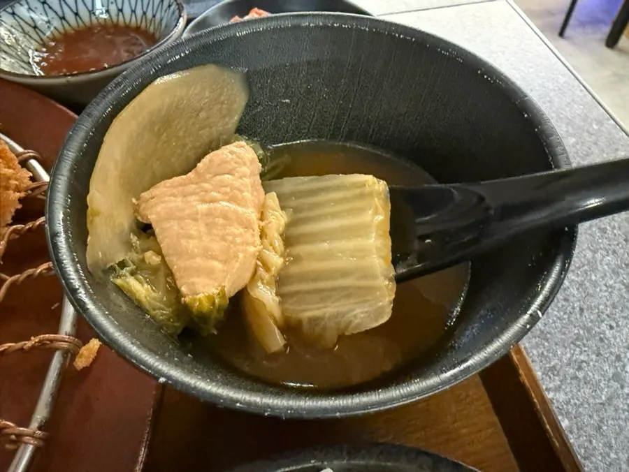 Refillable rice and soup set on the table