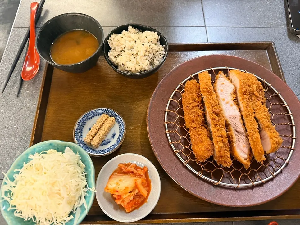 Plate of premium loin katsu served in five pieces