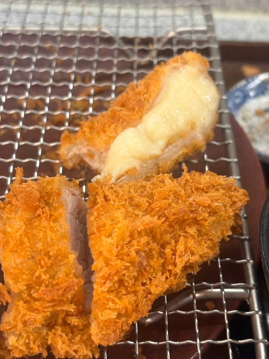 치즈카츠 안심 등심 순서로 먹는 트리플카츠
