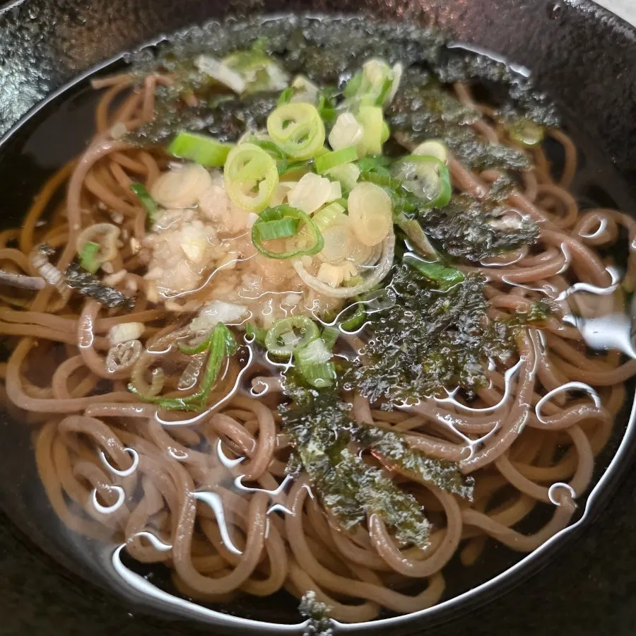 돈카츠와 함께 선택한 냉모밀