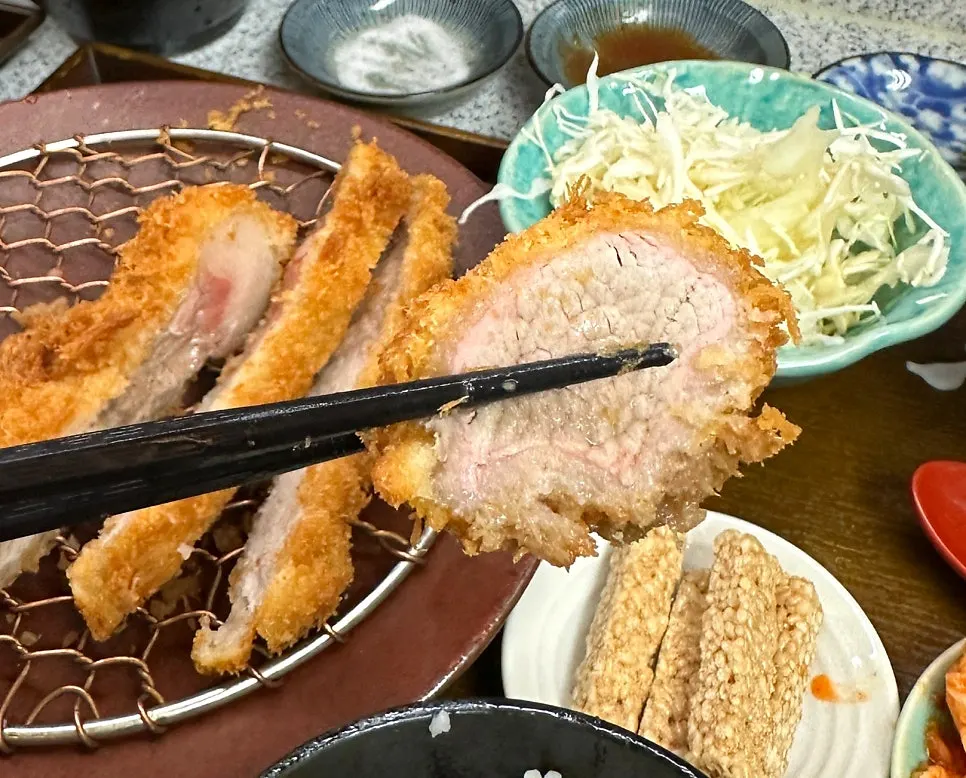 치즈카츠와 안심 돈카츠 사진