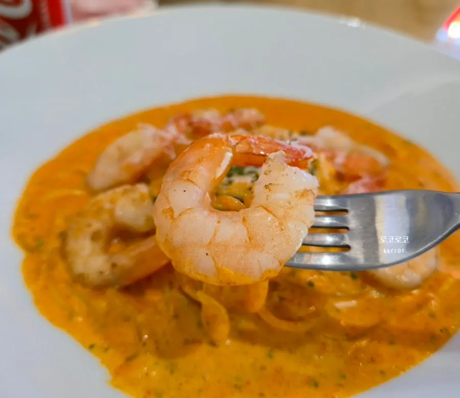 Noodles tossed with sauce in the shrimp toowoomba pasta