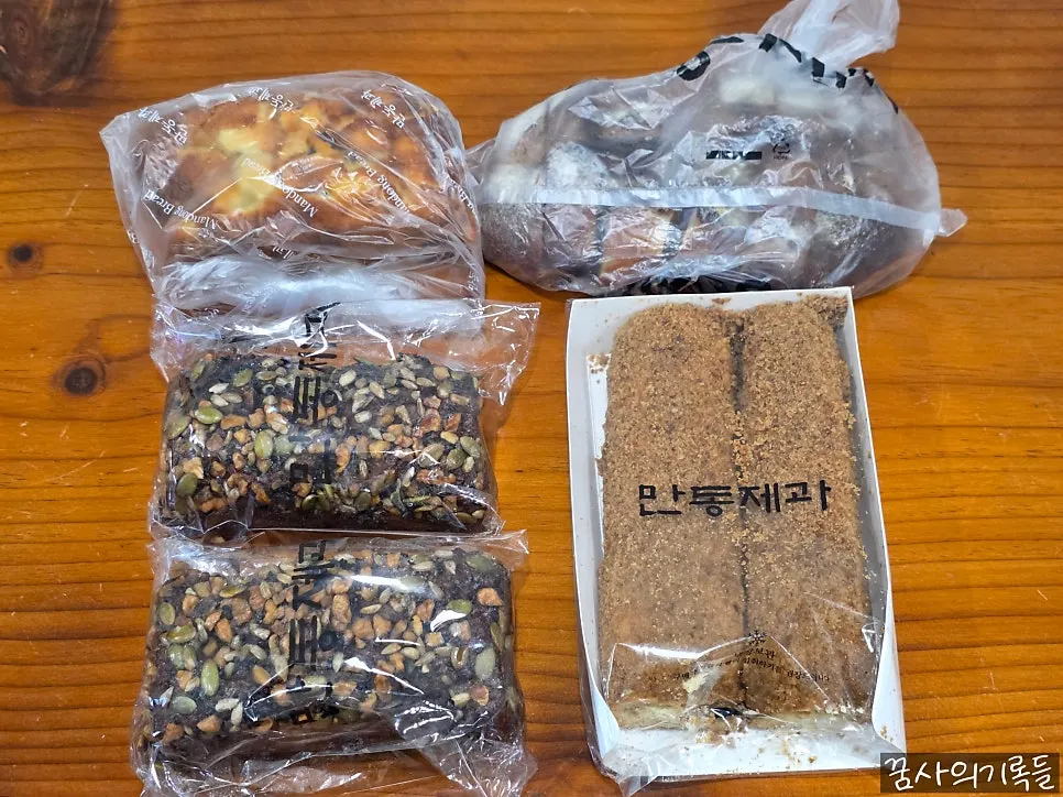 Four breads purchased at Mandong Jegwa