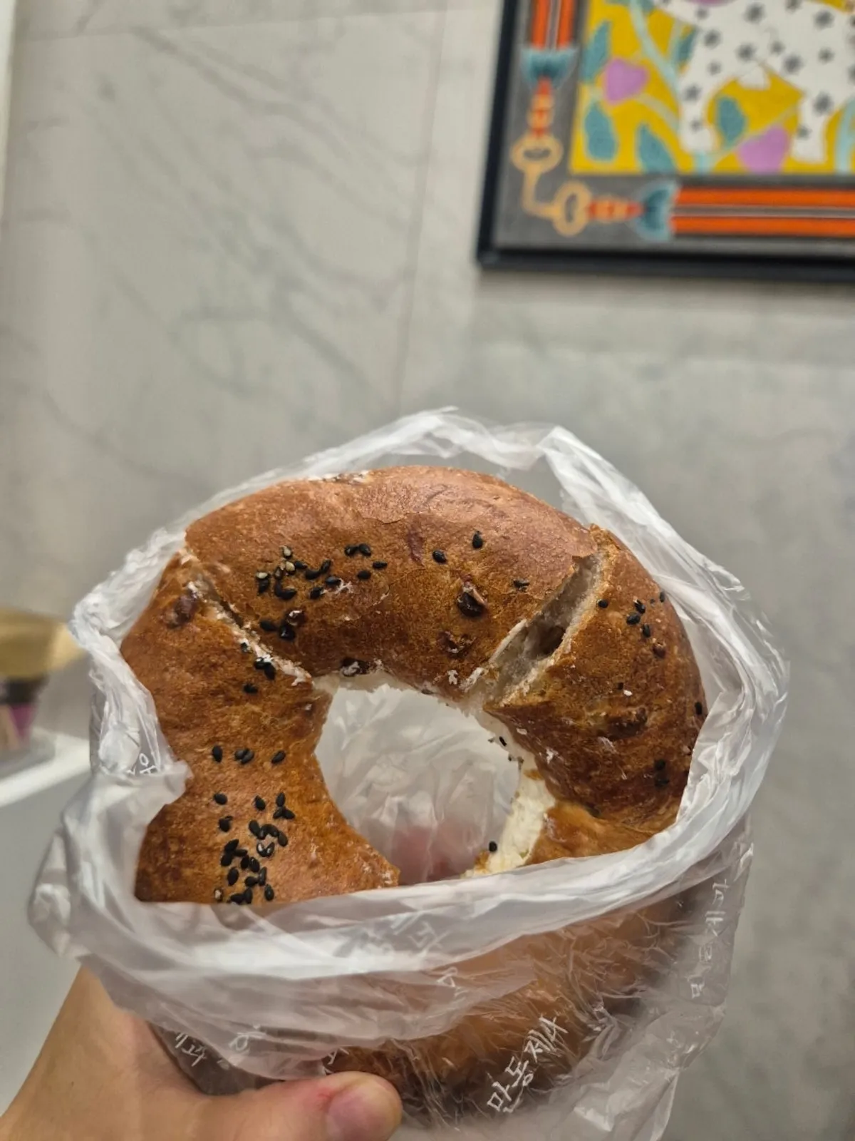 연남동 골목의 만동제과 연남점 외관