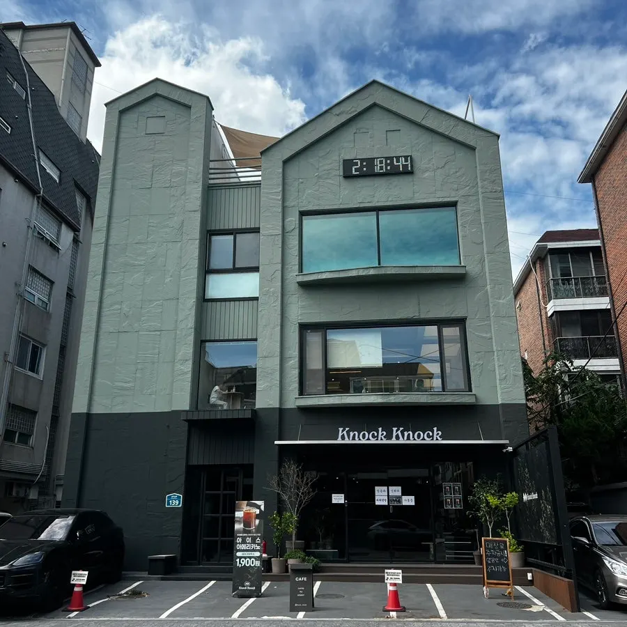 Location guide for Noknok café near Hongik University Station