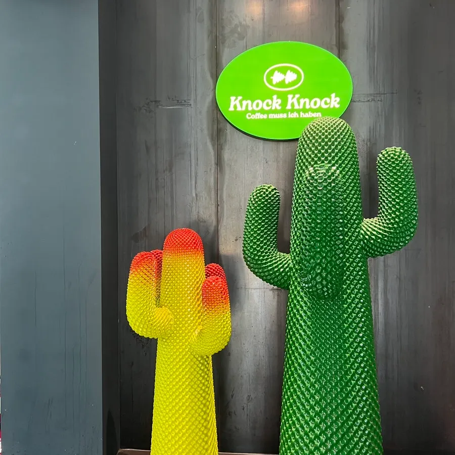 Noknok café information