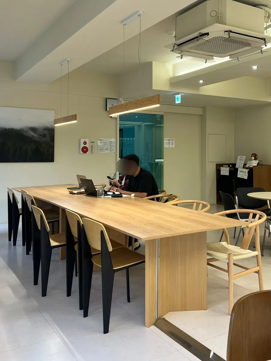 Dog-friendly second-floor space