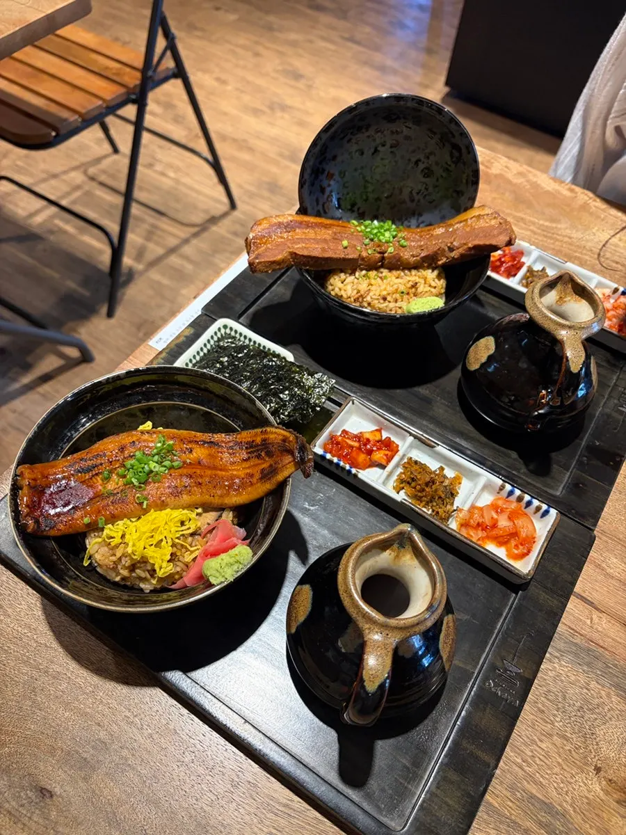 A quickly served ochazuke meal set