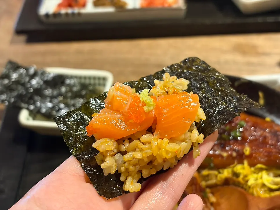Unagi chazuke topped with seasoned eel