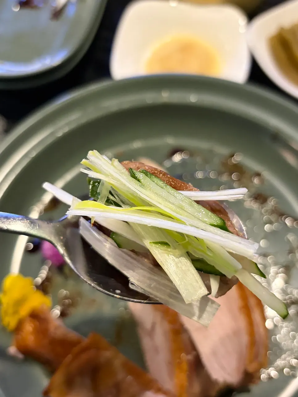 Peking duck eaten with sugar