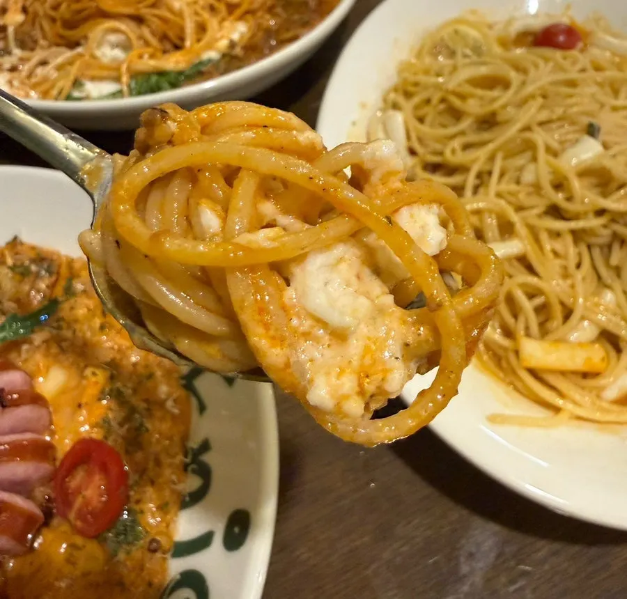 Bocconcini tomato pasta