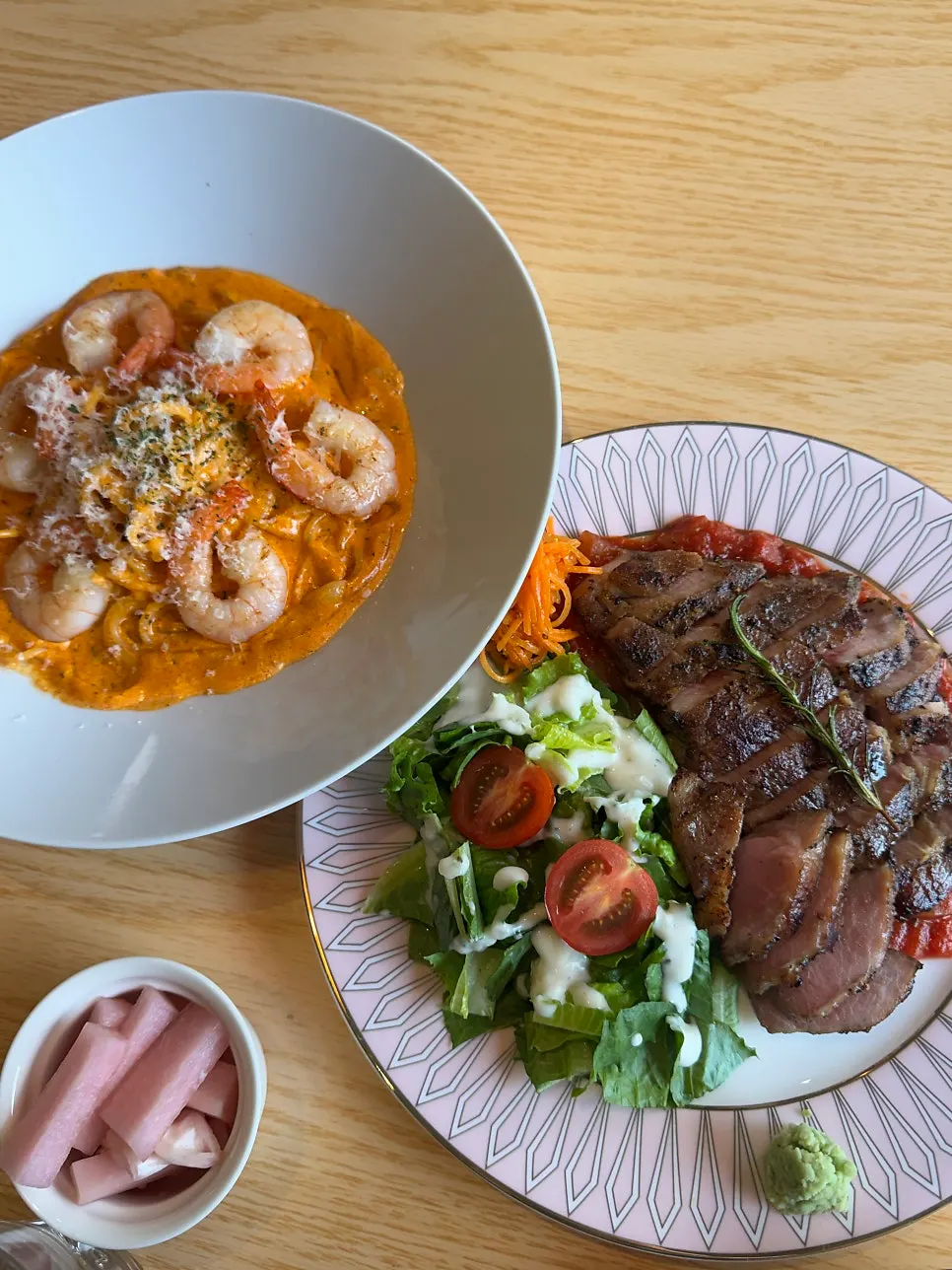 Shrimp Toowoomba Pasta and sous-vide steak