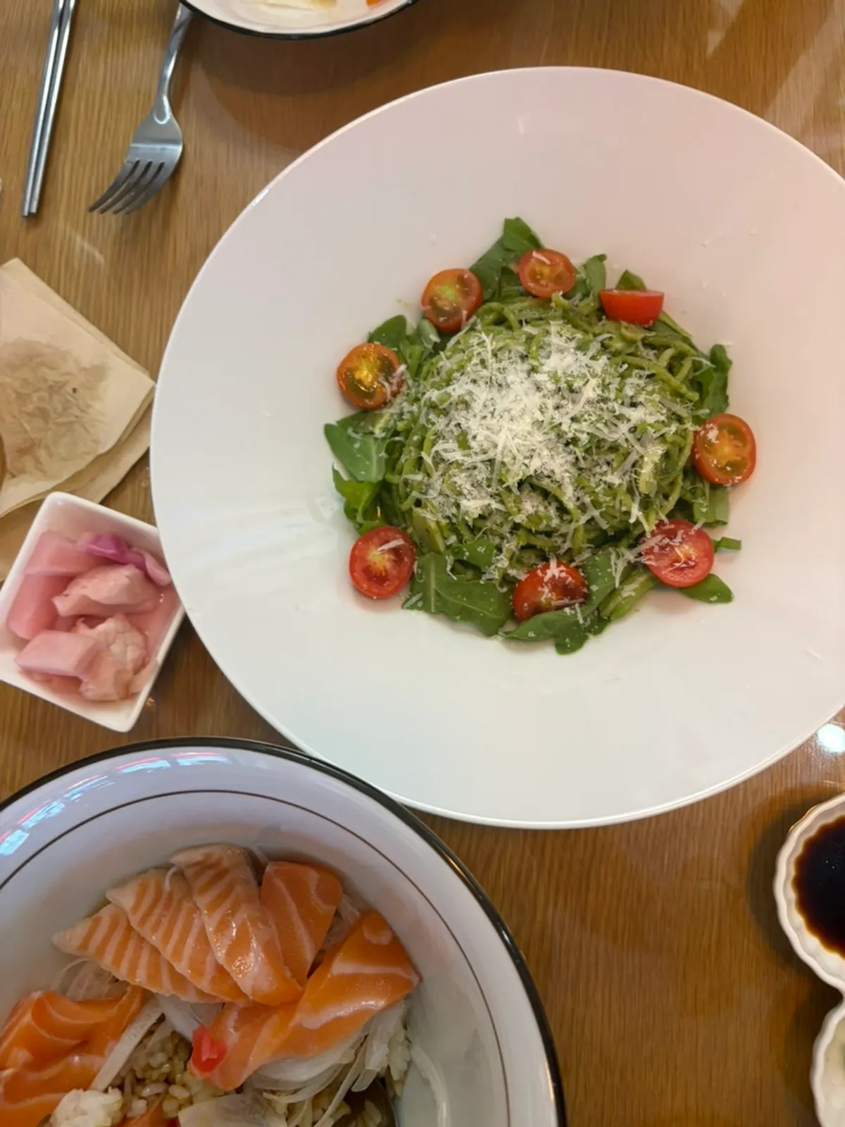 Pastiar's fresh basil pesto oil pasta