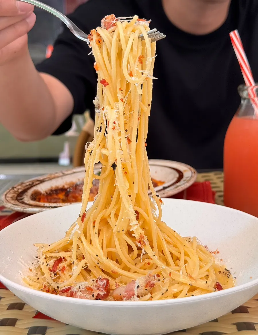 Carbonara with a savory flavor