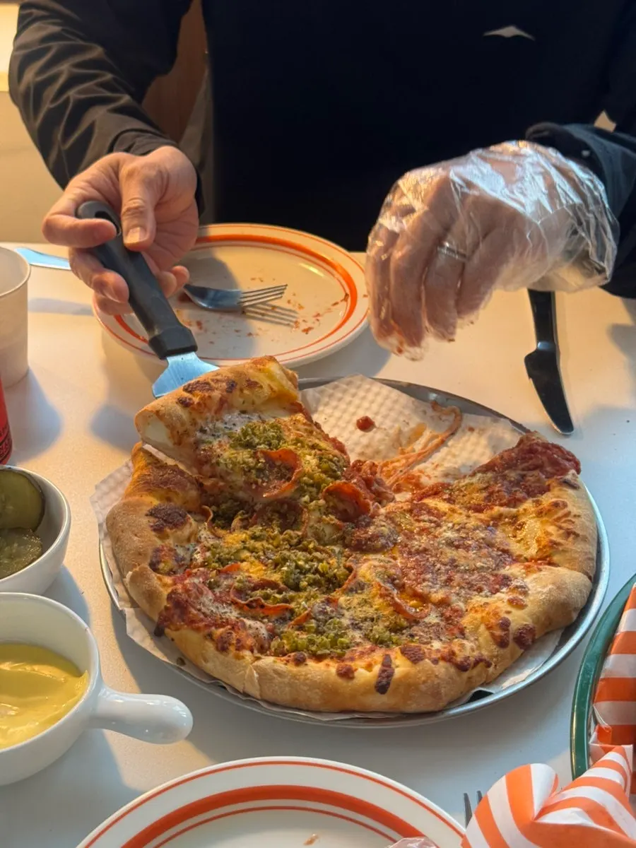 Wingettes ordered with pizza