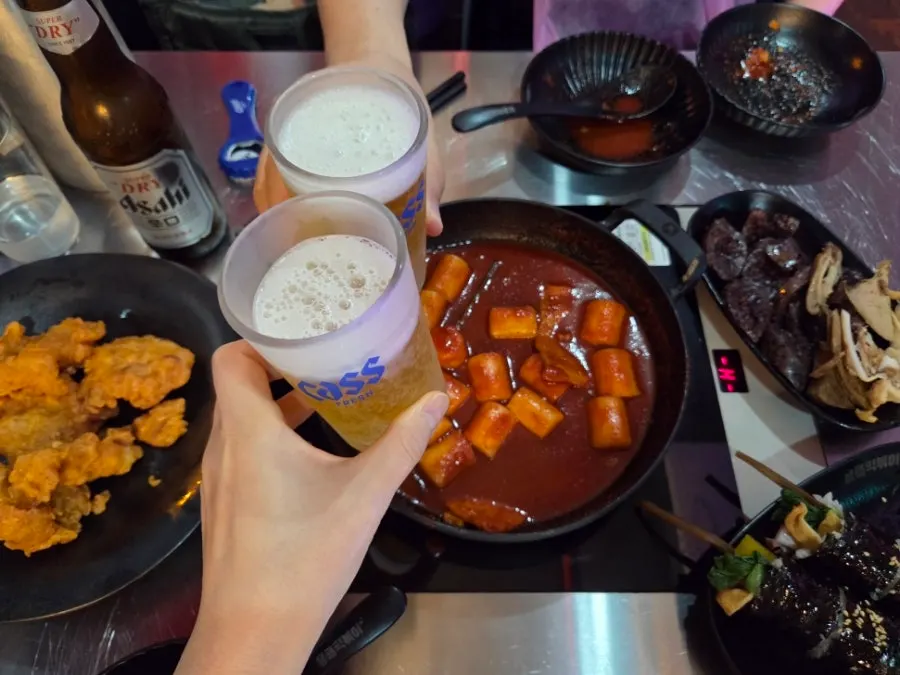 Snack food menu at Eungkeum Tteokbokki in Yeonnam-dong