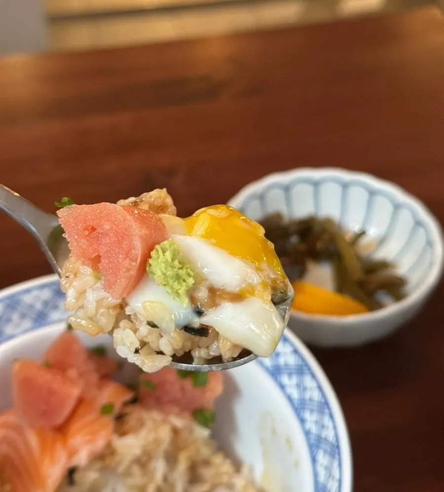 연어와 백명란의 조합