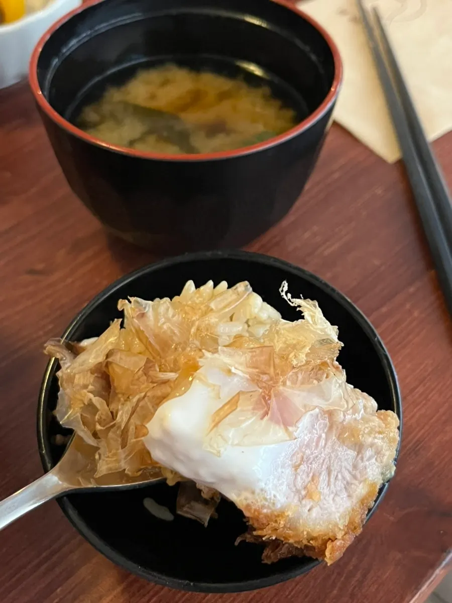 히레카츠동 계란과 고기