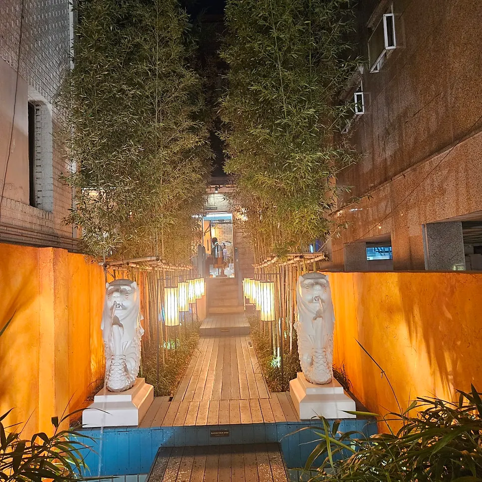 Exterior atmosphere of Ttasijia Yeonnam