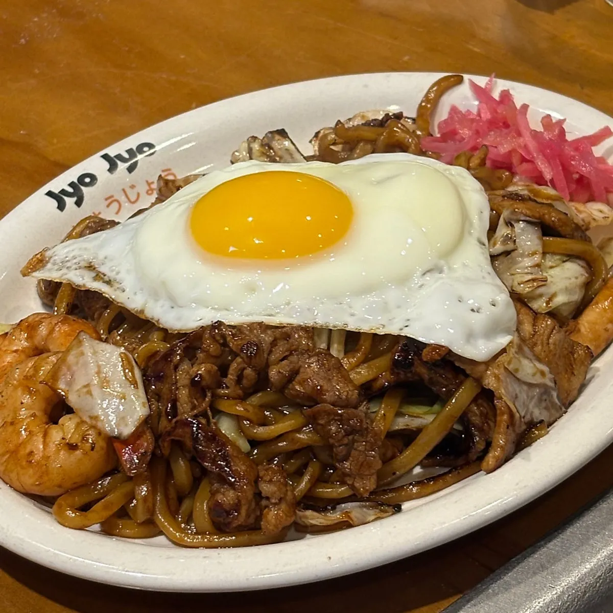 Signature griddle dishes at Jojo Yeonnam Branch
