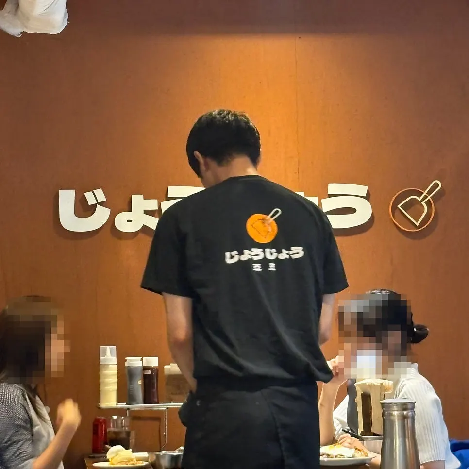 Atmosphere at the Yeonnam-dong teppanyaki restaurant