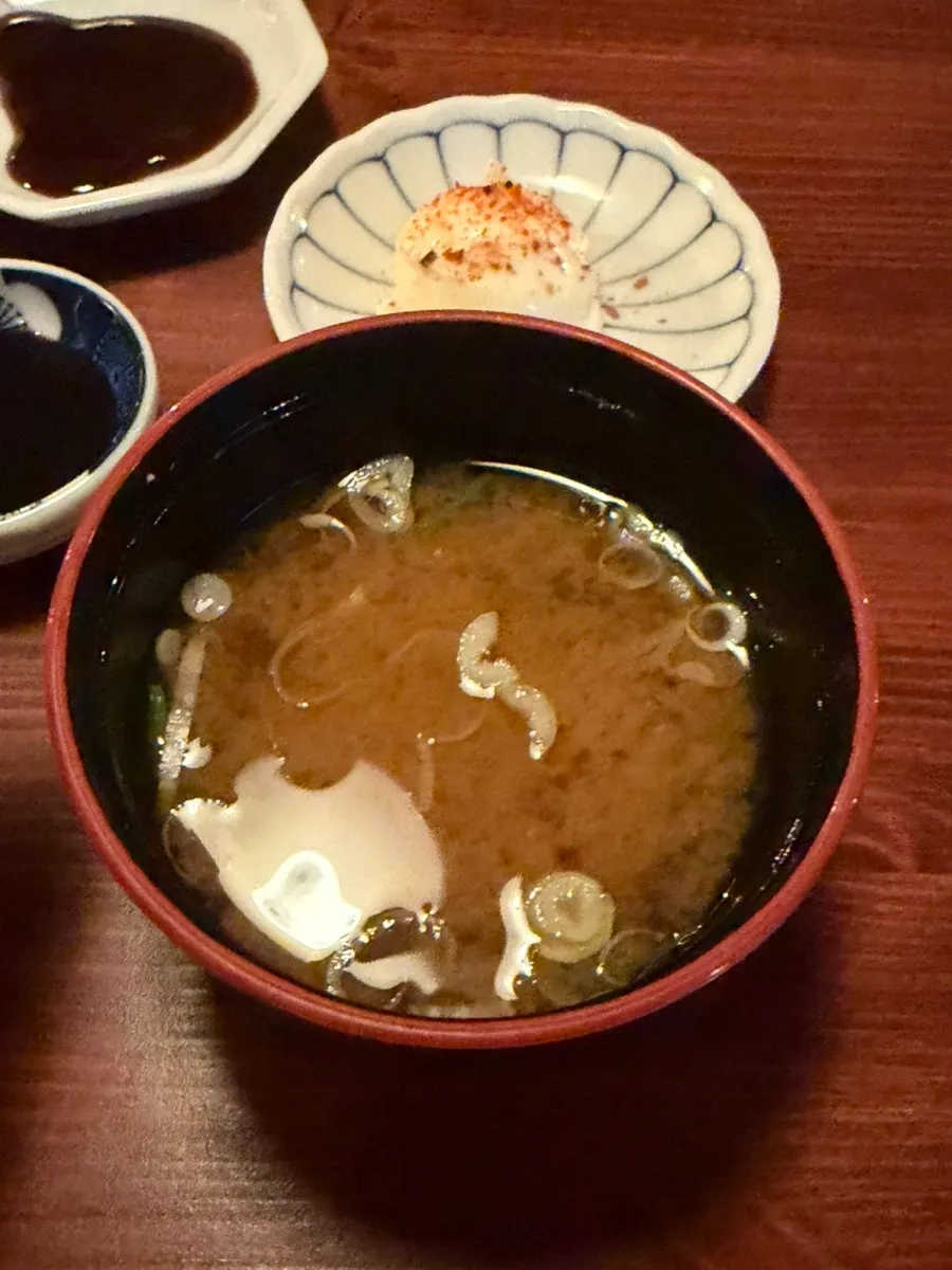 진한 된장 맛의 된장국 한 그릇