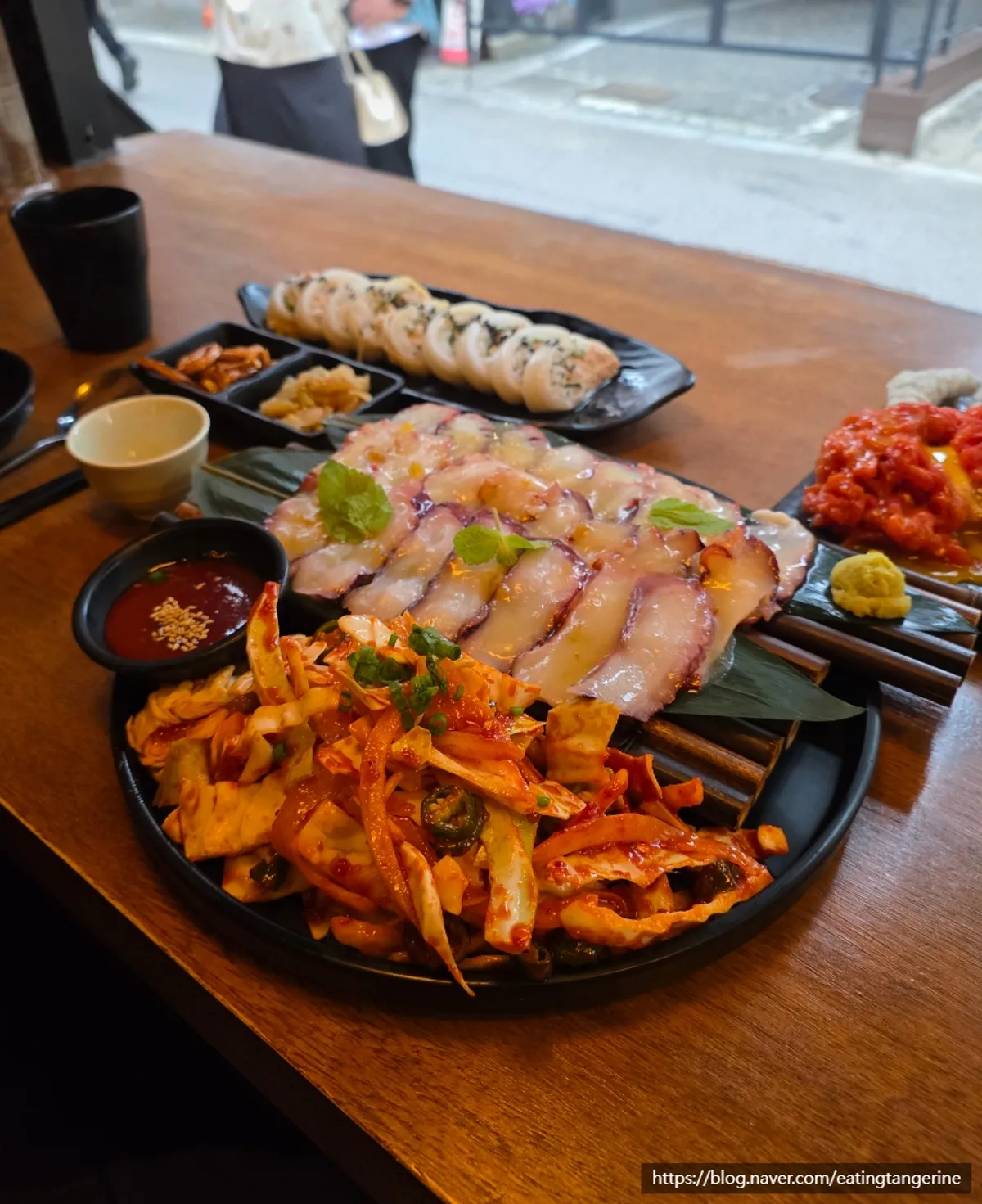 백김치와 참치말이 안주