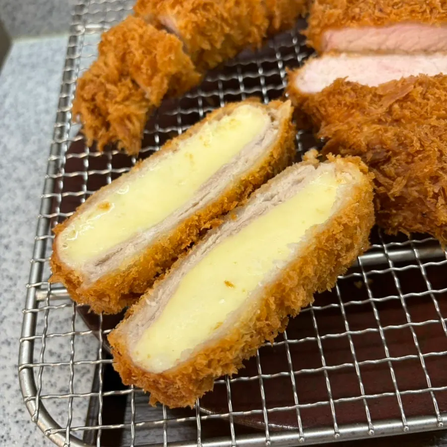 Triple katsu with loin, tenderloin, and cheese cutlet