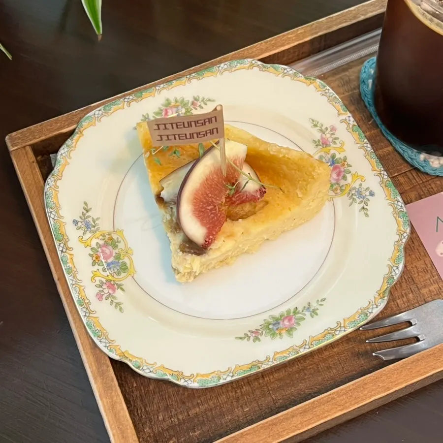 Fig cream cheese terrine cake and coffee