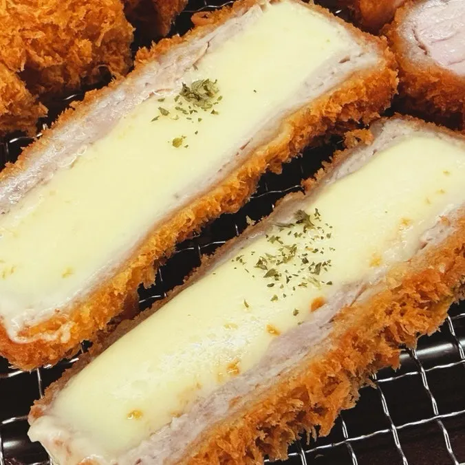 Triple Katsu and curry at a solo-dining seat