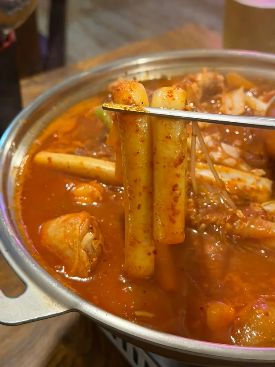 Dakdoritang in pleasantly spicy seasoning