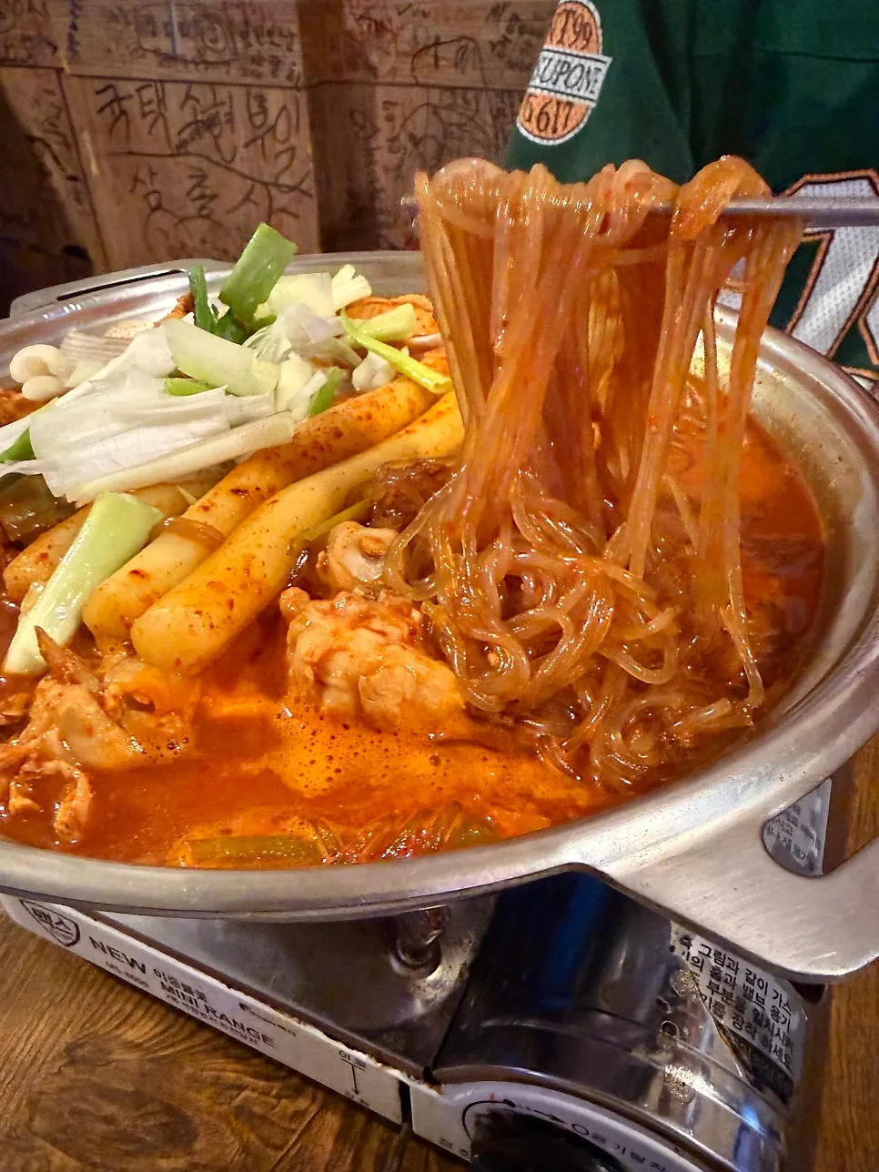 The N-Tang set with chicken stew and fried chicken served together