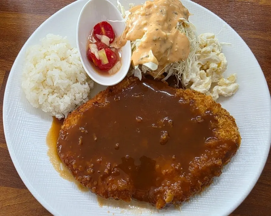 A plate of Sinseon Myeonga's Western-style pork cutlet
