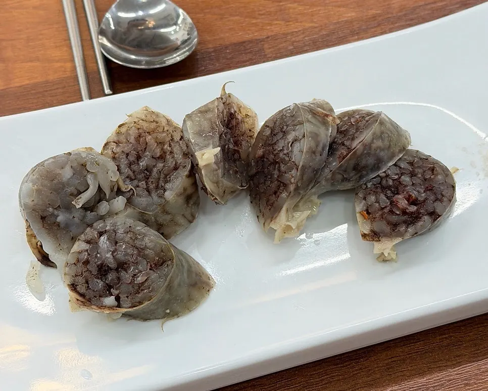 신선면가 애피타이저로 나온 맛보기 순대