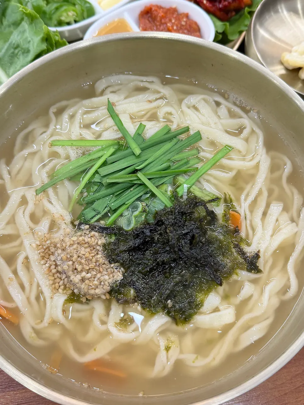 신선면가 멸치칼국수 한 그릇