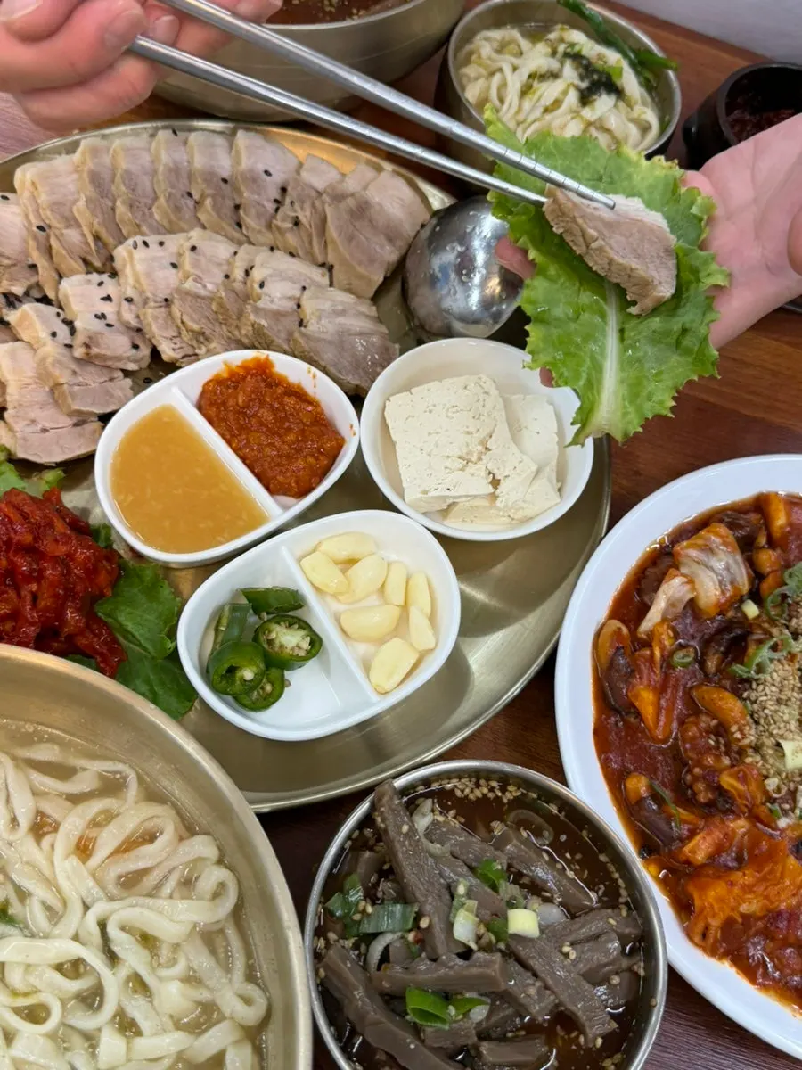 식사를 마친 신선면가 테이블
