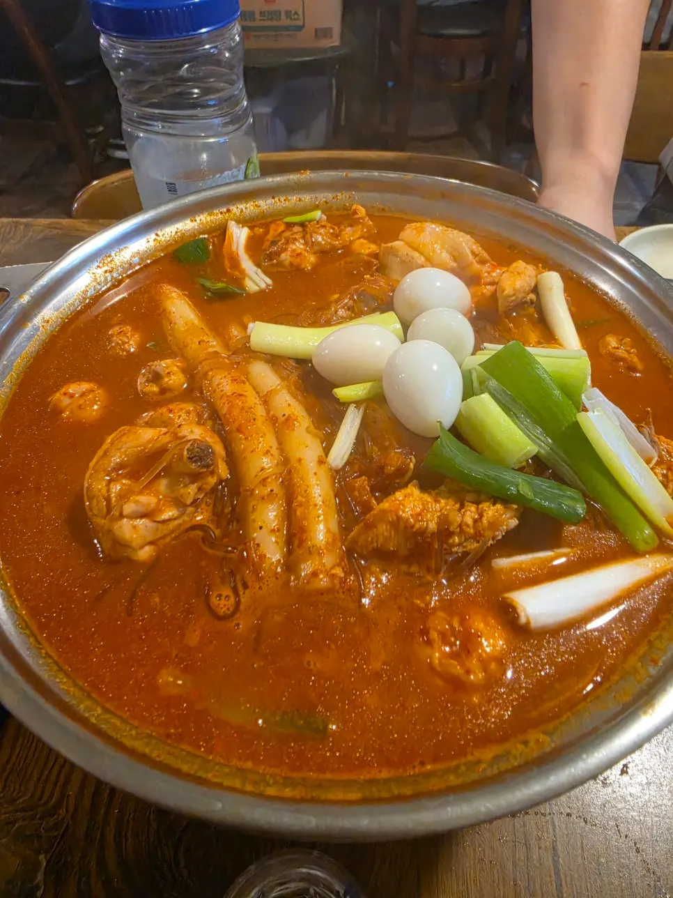 A pot of spicy tang stew with rice cake and quail eggs