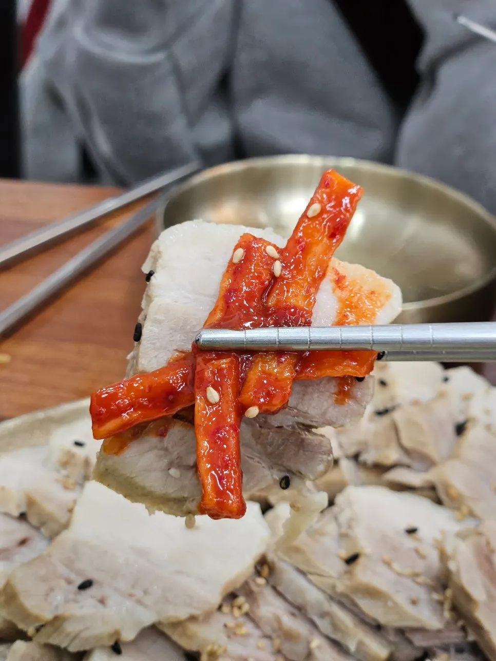결대로 갈라지는 보쌈 수육