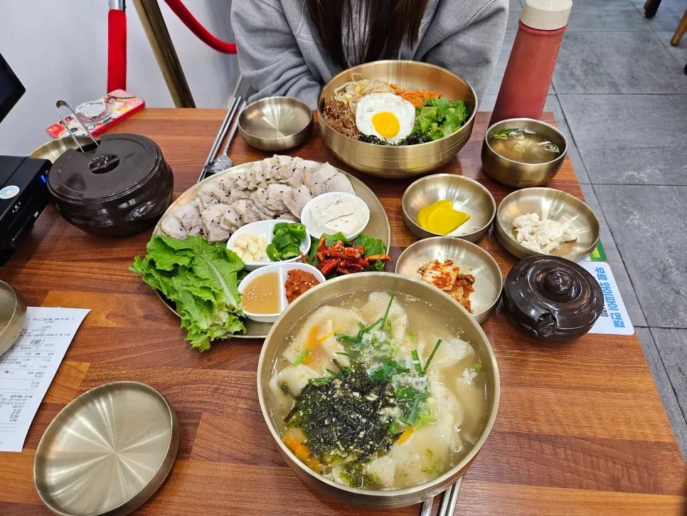 신선면가 저녁 식사 한 상 전경