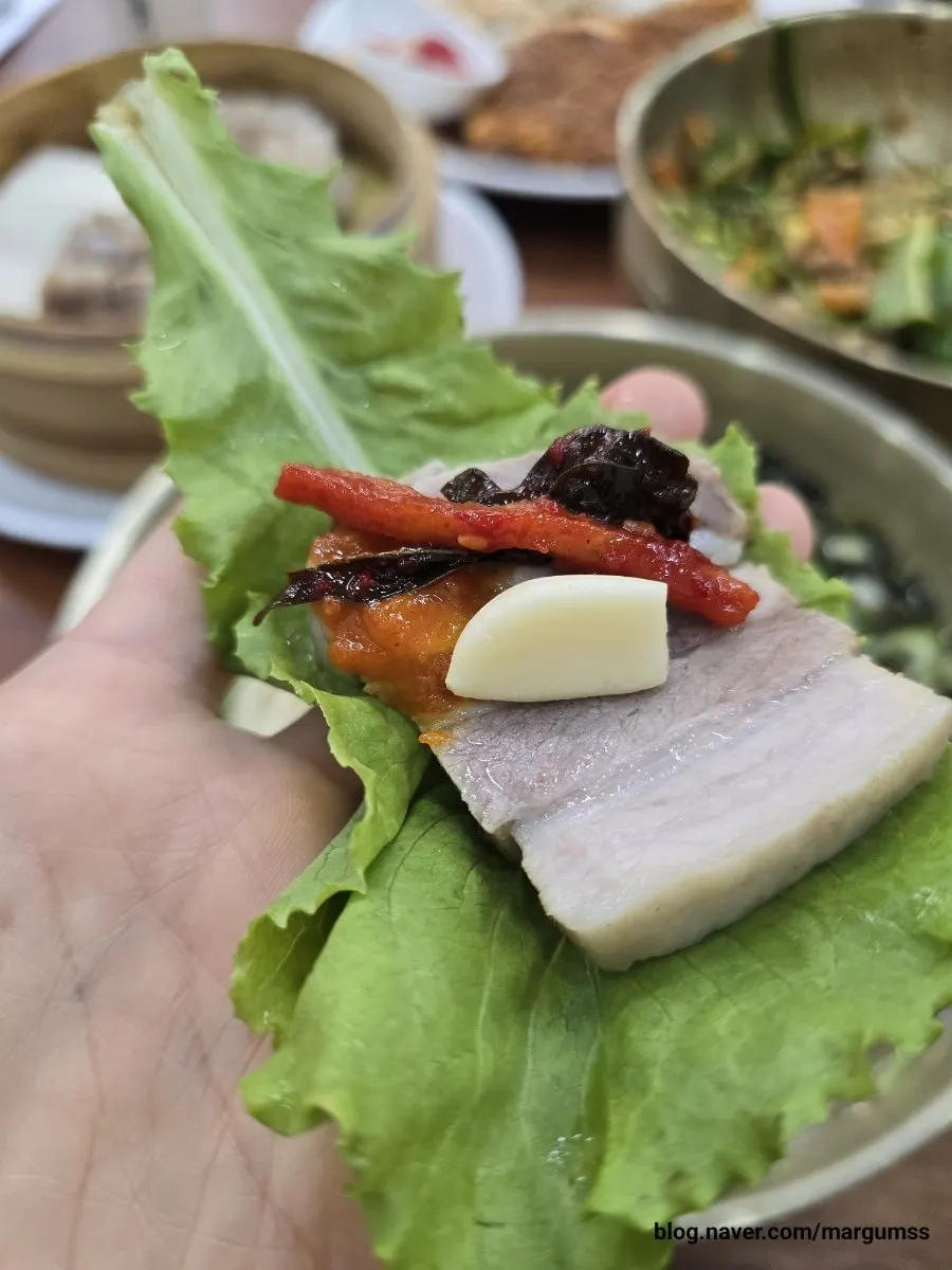 Close-up of tender, well-cooked bossam