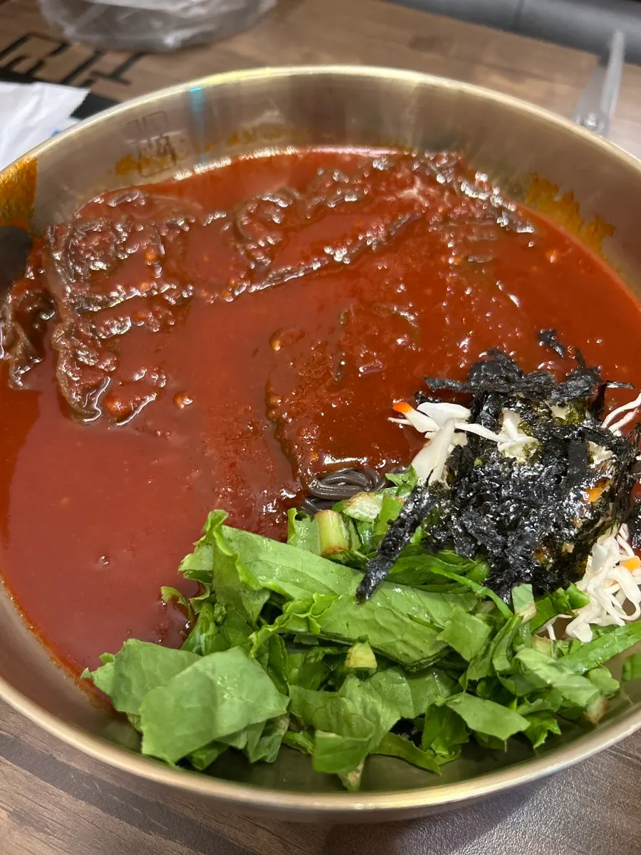 The added order of mak guksu