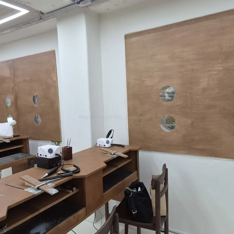 Finished-jewelry display area at Munak