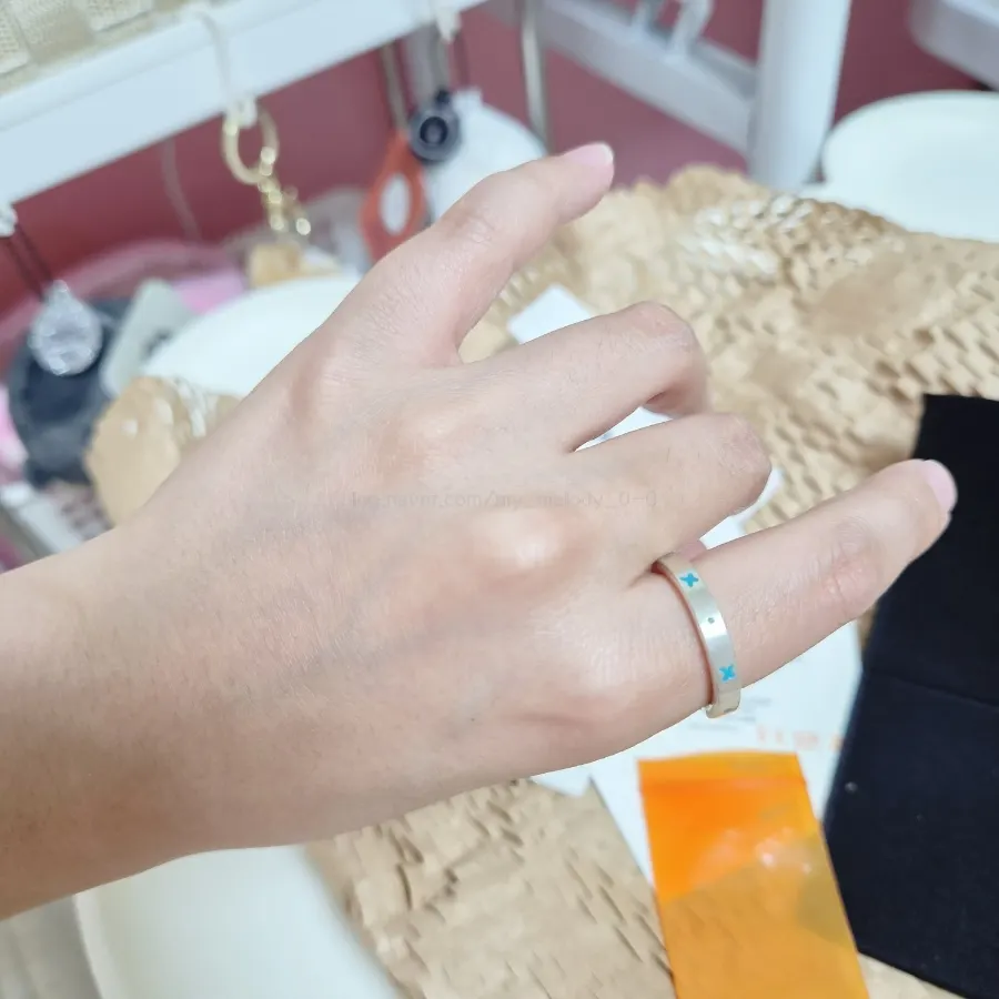 Finished rings with different patterns
