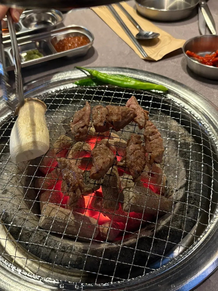 Served beef galbisal half portion, 300g