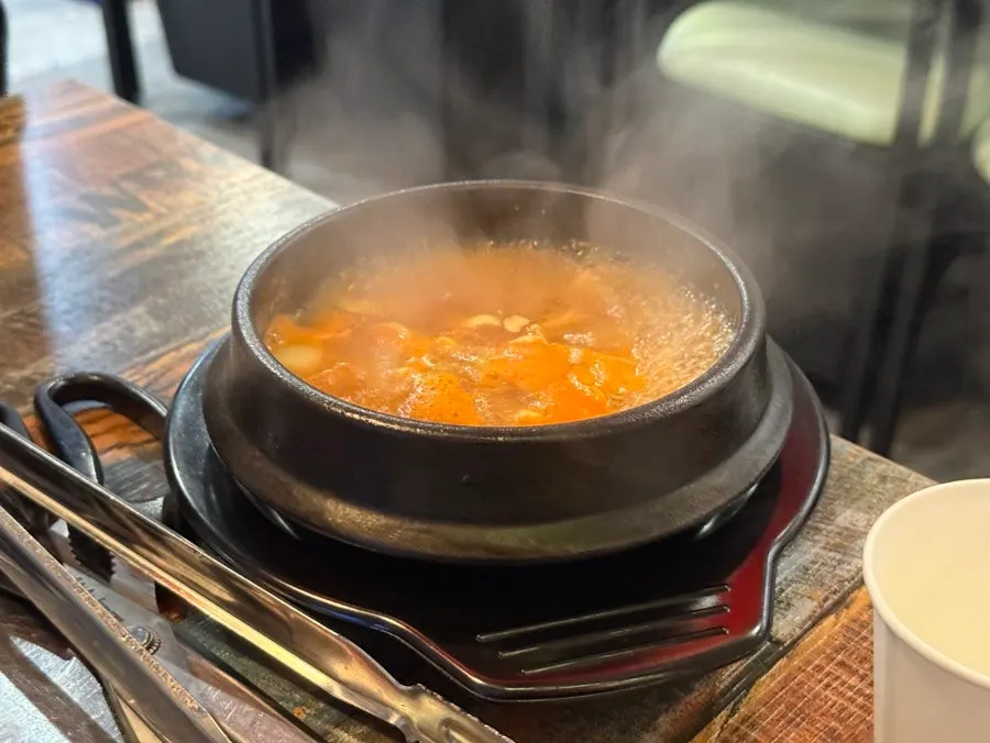 서비스로 나온 한우된장찌개