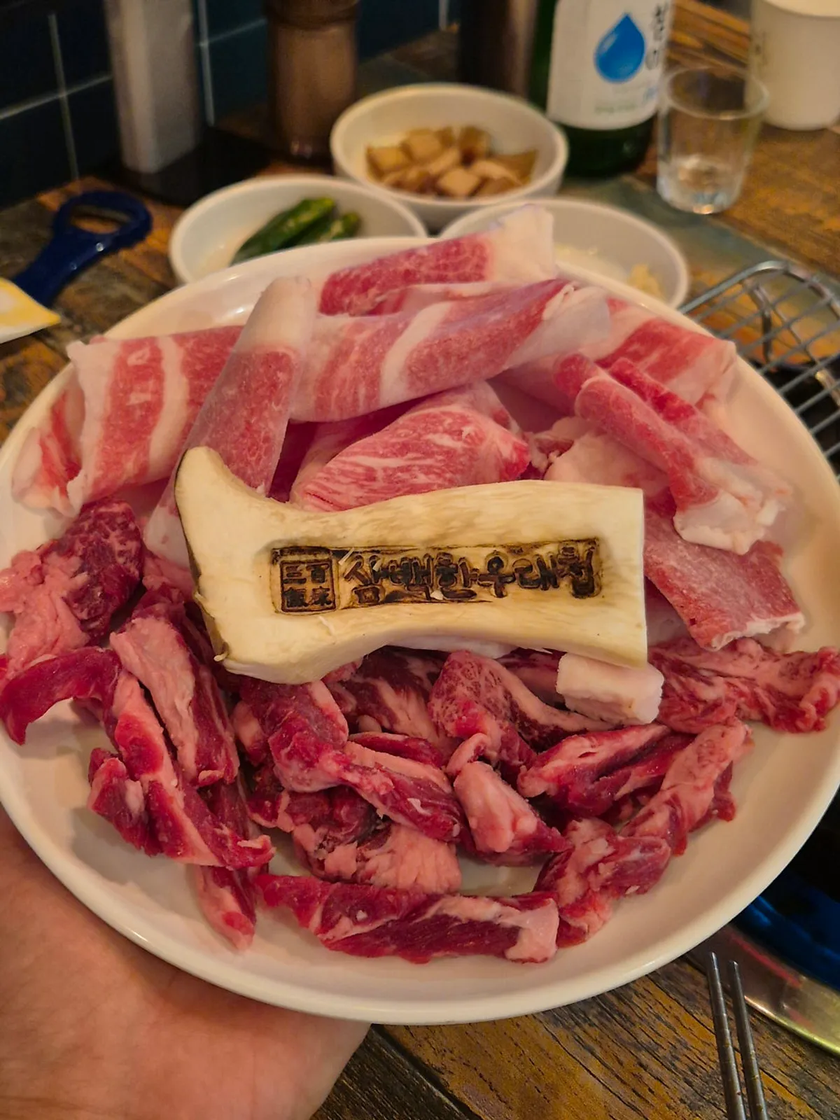 Sambaek platter of aged short rib and Hanwoo brisket