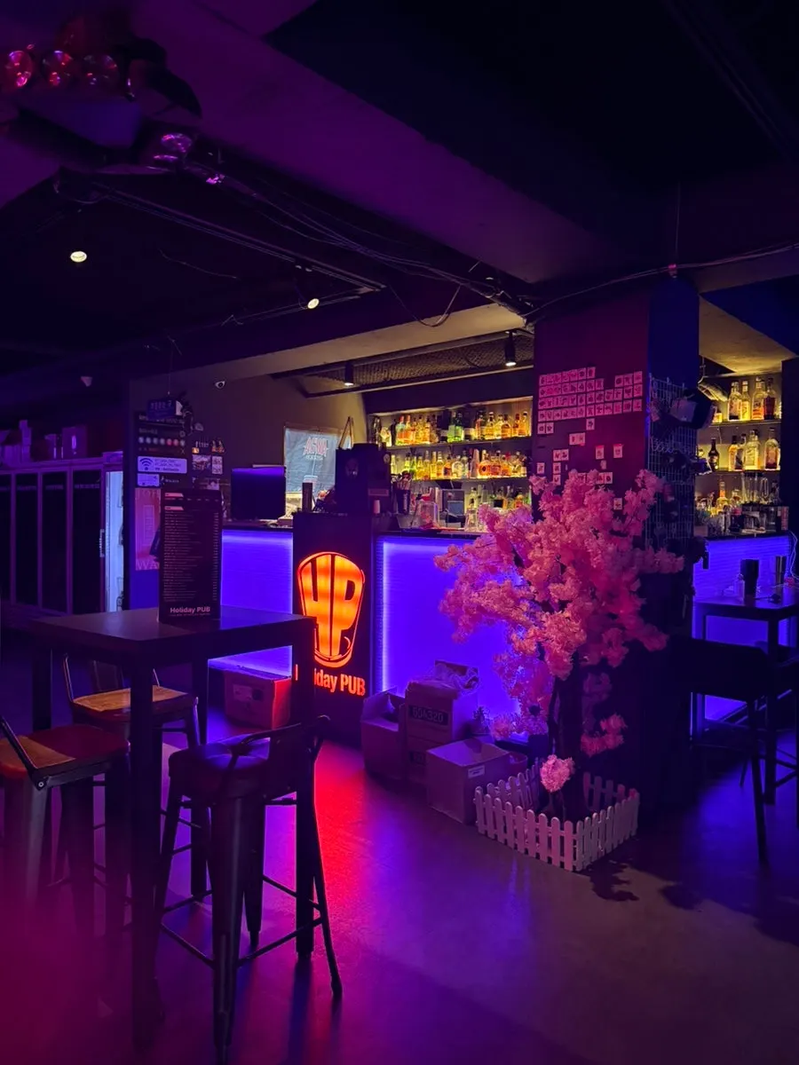 Inside Holiday Pub with hip lighting